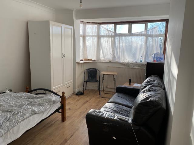 Photo of 12 Clifford Court, Tanfield Avenue, London