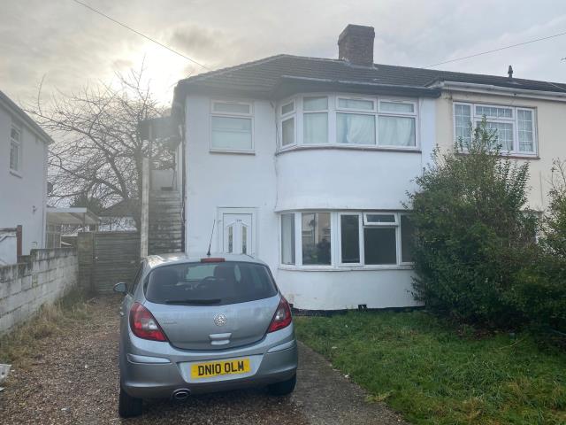 Photo of 24b Wiltshire Avenue, Slough, Berkshire