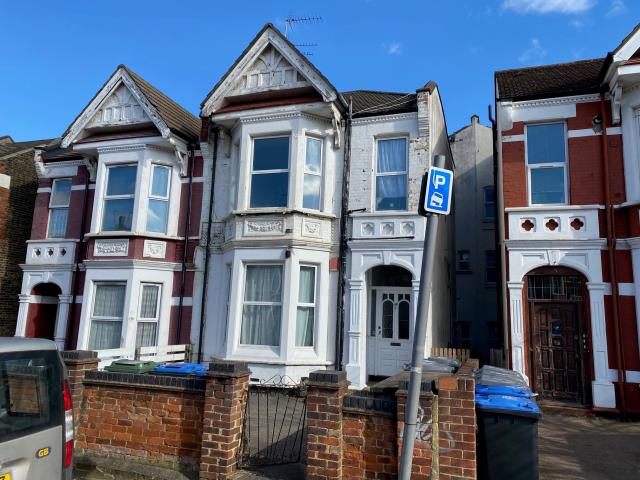 Photo of lot 40 Sellons Avenue, Harlesden, London NW10 4HH