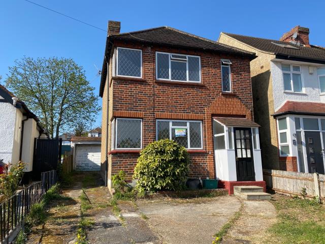 Photo of lot 57 Clarkes Avenue, Worcester Park KT4 8QA