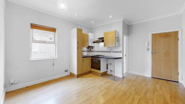 Photo of Flat 4 274 Holmesdale Road, South Norwood