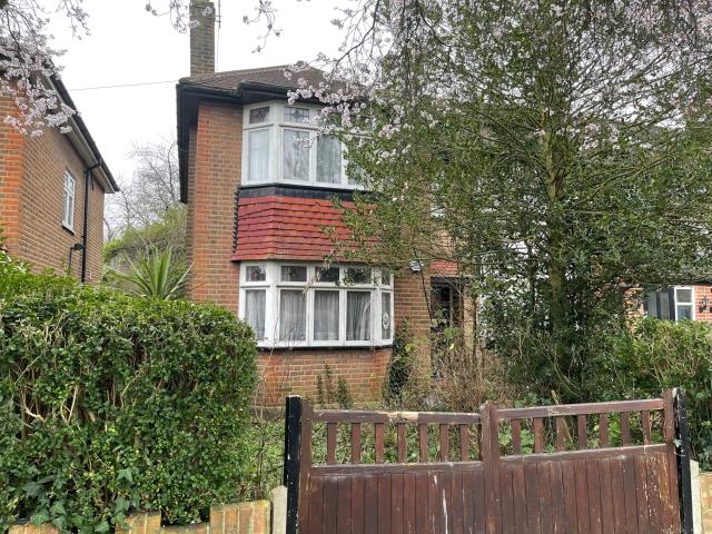 25 Selbourne Gardens, Perivale, Middlesex
