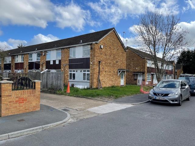 Photo of Yeading Court, Masefield Lane, Hayes, Middlesex