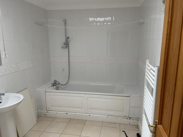 Photo of 1 Northolt Avenue, Ruislip